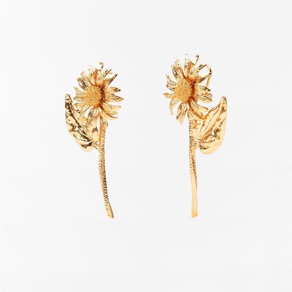 Zara DAISY EARRINGS. Golden. New with Tags. - Picture 4 of 6